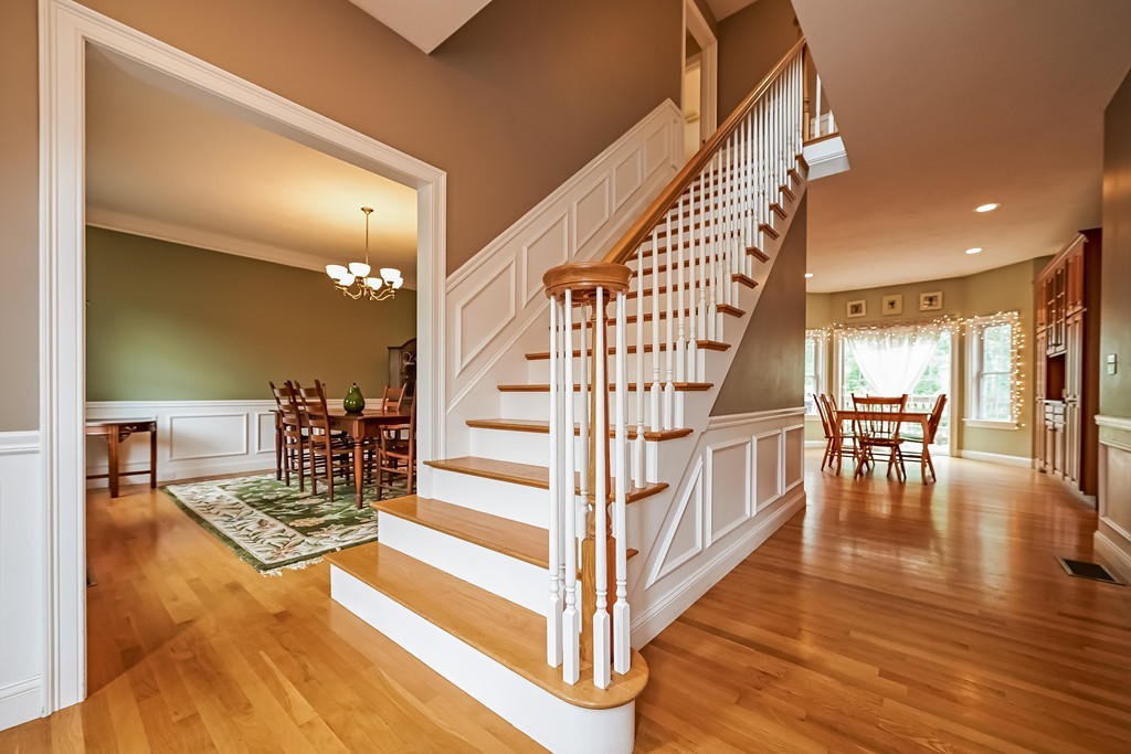 508 Old Dunstable Road Groton, MA 01450 - Photo 2 of 30 Gallery Image 2