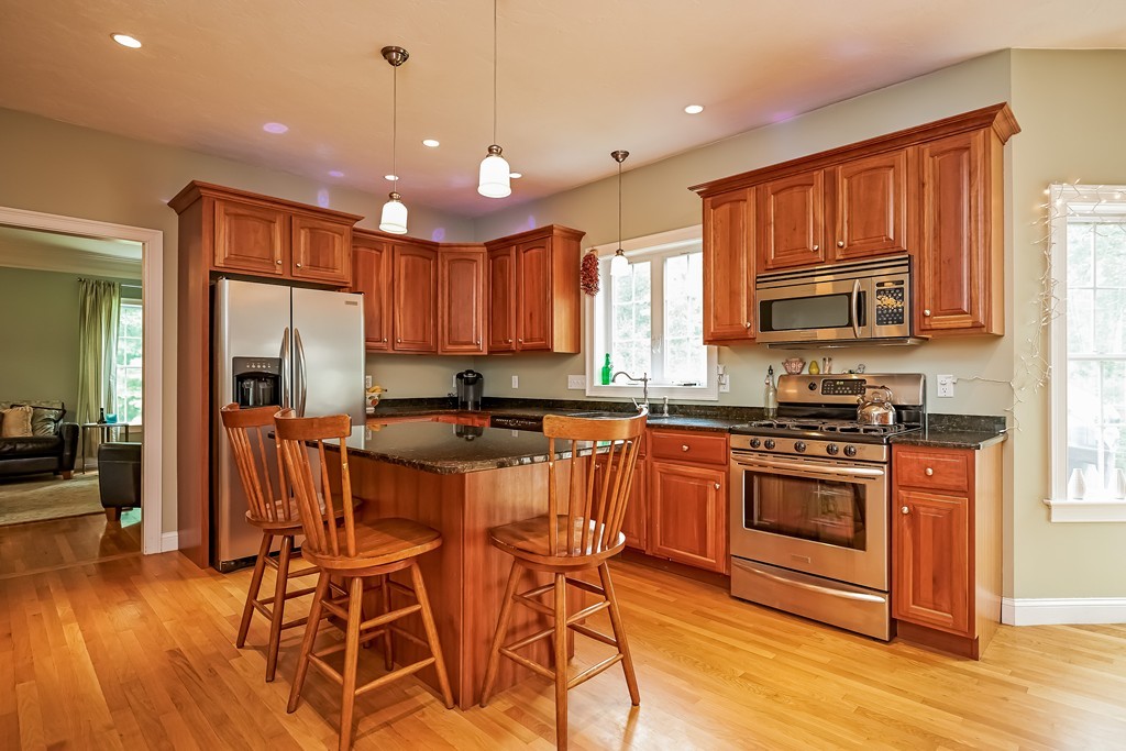 508 Old Dunstable Road Groton, MA 01450 - Photo 6 of 30 Gallery Image 6