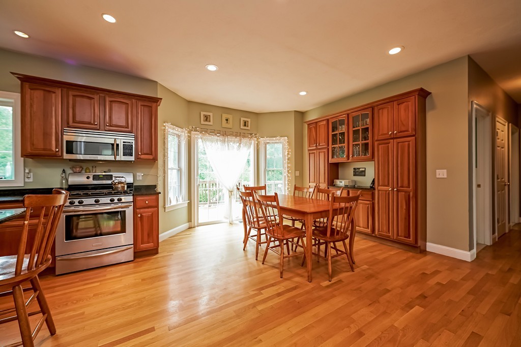 508 Old Dunstable Road Groton, MA 01450 - Photo 8 of 30 Gallery Image 8