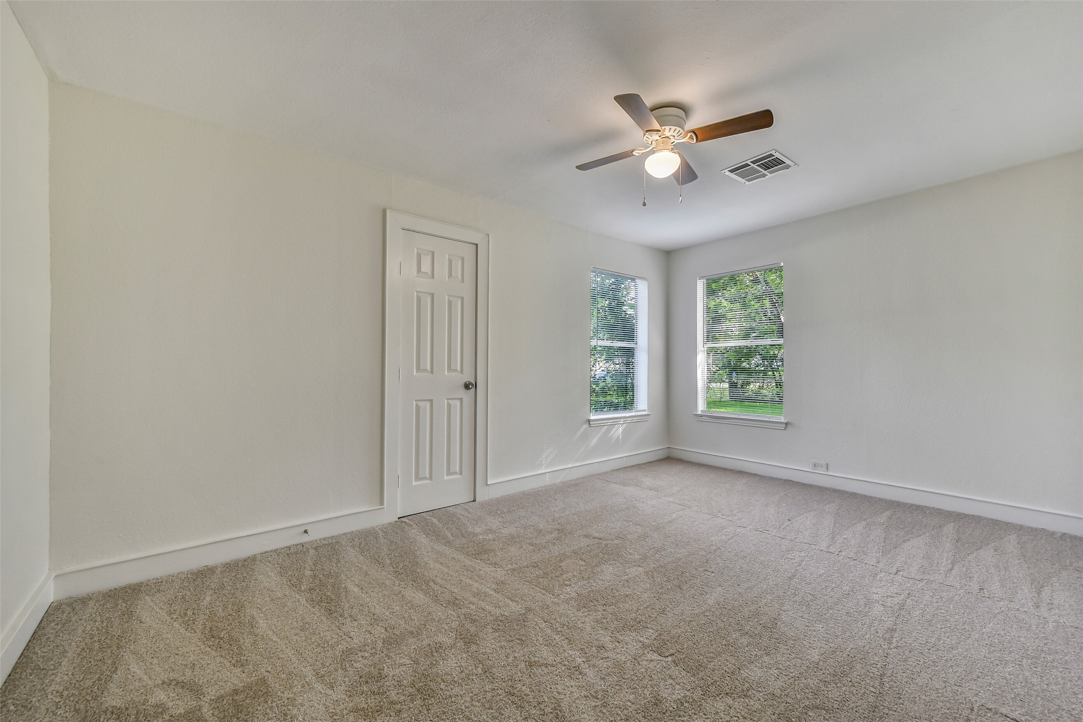 809 Chestnut Street La Marque, TX 77568 - Photo 16 of 25 Bedroom #2.