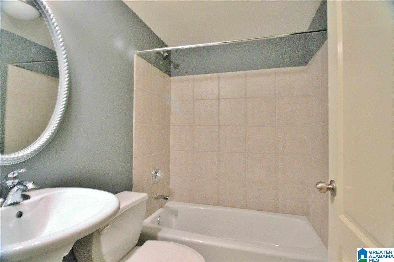 1024 Sandhurst Circle Birmingham, AL 35242 - Photo 24 of 43