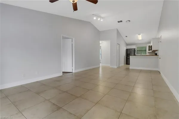 $1,800 | 2130 Arbour Walk Circle, Unit 2724, Naples, FL 34109