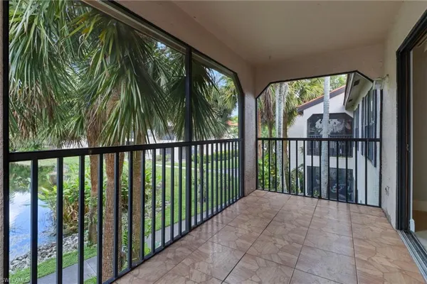 $1,800 | 2130 Arbour Walk Circle, Unit 2724, Naples, FL 34109