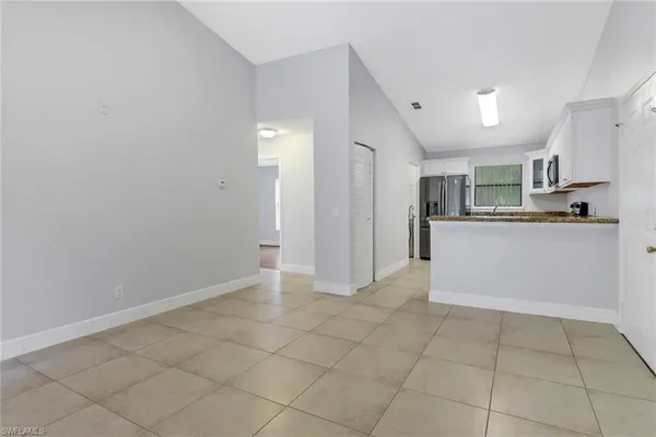 $1,800 | 2130 Arbour Walk Circle, Unit 2724, Naples, FL 34109