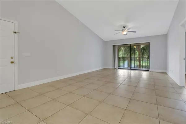 $1,800 | 2130 Arbour Walk Circle, Unit 2724, Naples, FL 34109