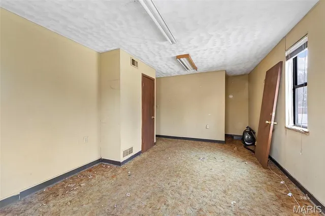 $125,000 | 2812 Woodson Road, St. Louis, MO 63114