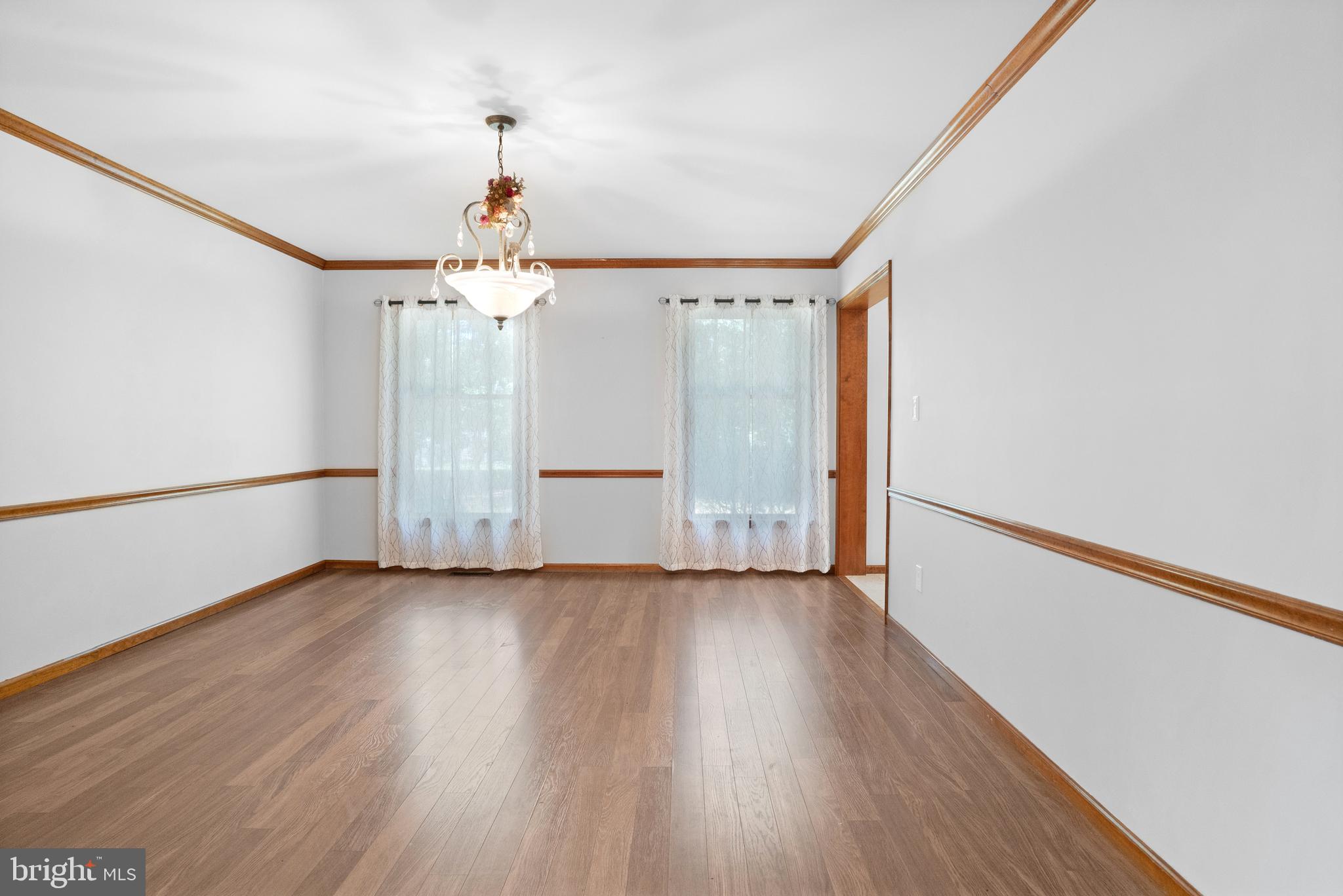 1 Madison Court Southampton, NJ 08088 - Photo 17 of 44 DINING ROOM different angle