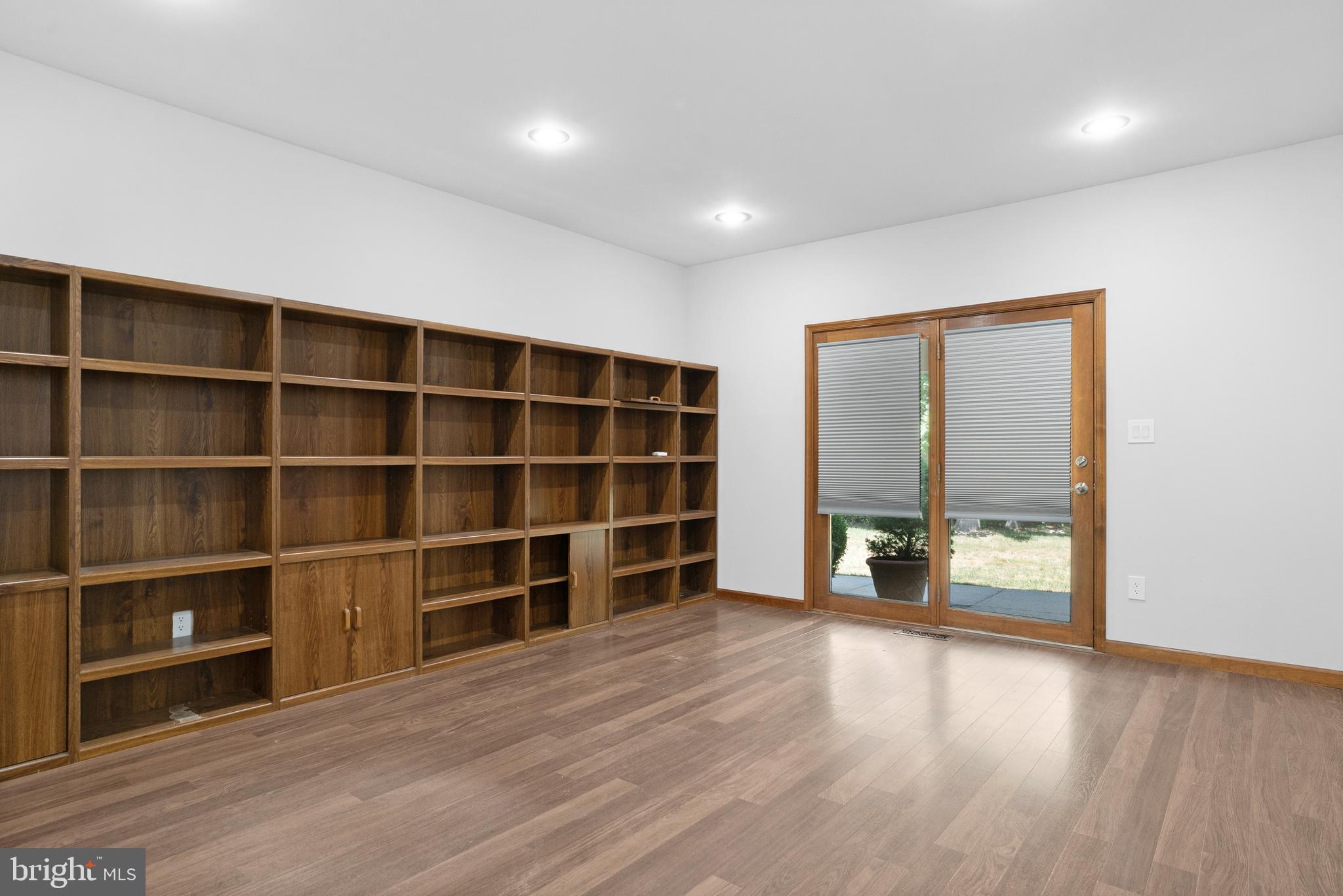 1 Madison Court Southampton, NJ 08088 - Photo 21 of 44 HOME OFFICE