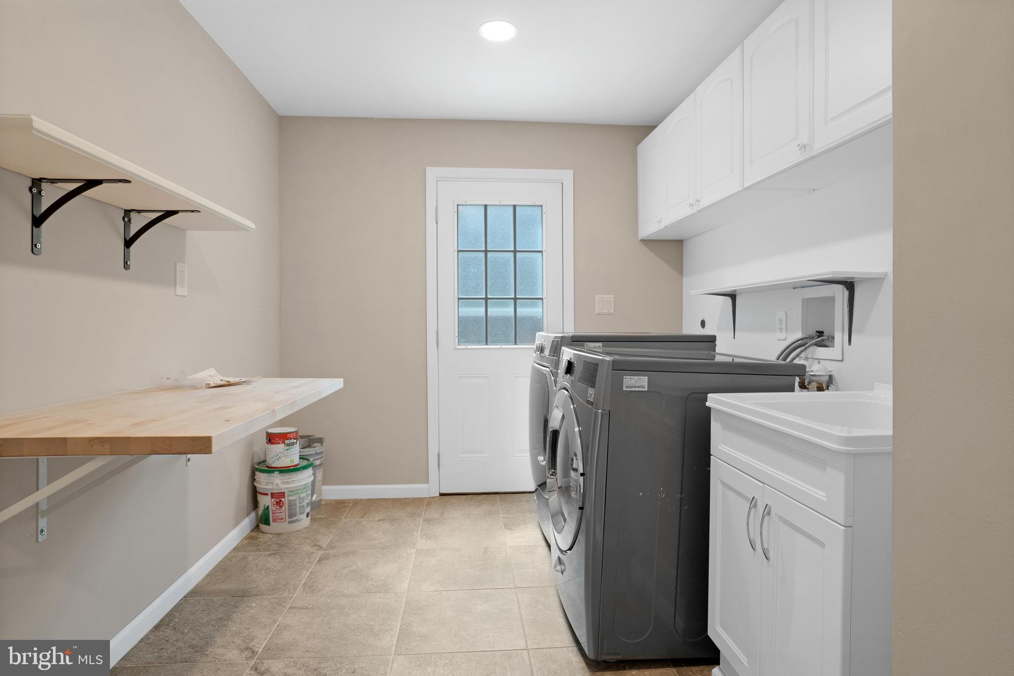 1 Madison Court Southampton, NJ 08088 - Photo 22 of 44 OVERSIZED MUD ROOM