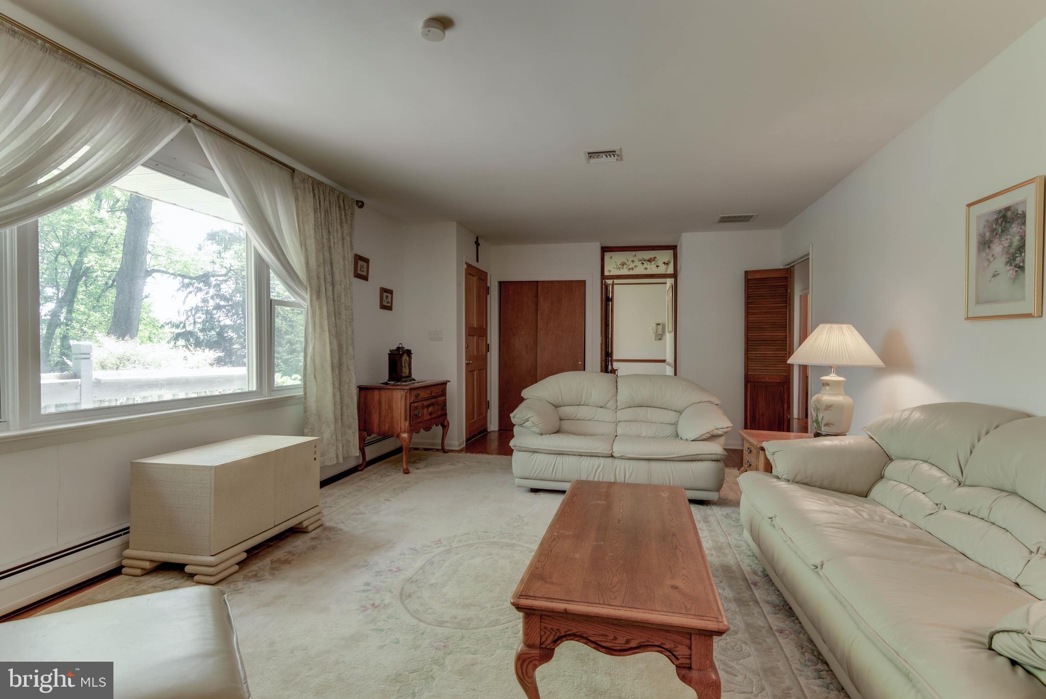 381 Pusey Mill Road Cochranville, PA 19330 - Photo 9 of 28 Living Room