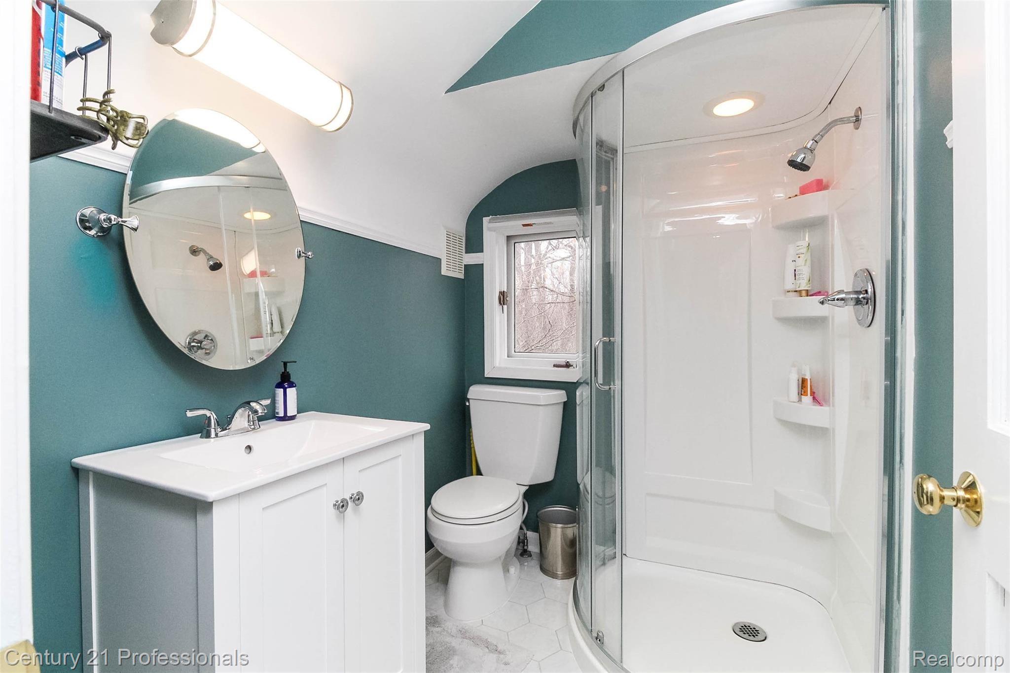 6091 Livernois Road Troy, MI 48098 - Photo 23 of 60 22.jpg