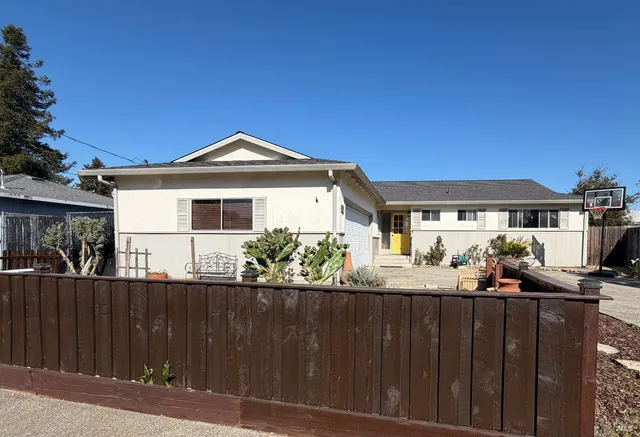 $629,000 | 611 Willrush Street, Santa Rosa, CA 95401