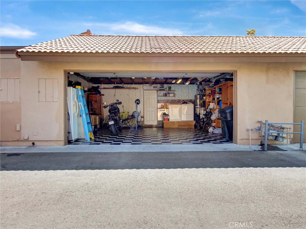10552 Royal Oak Way Stanton, CA 90680 - Photo 21 of 21 a view of a living room