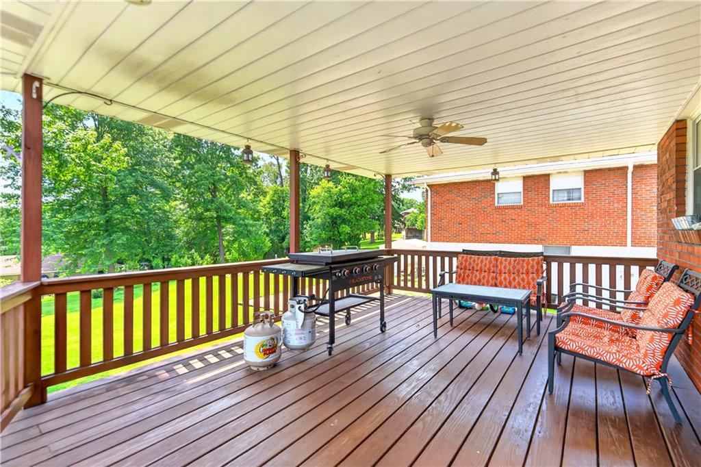 304 Duncan Station Road McKeesport, PA 15135 - Photo 8 of 30 COVERED PATIO OFF KITCHEN~
