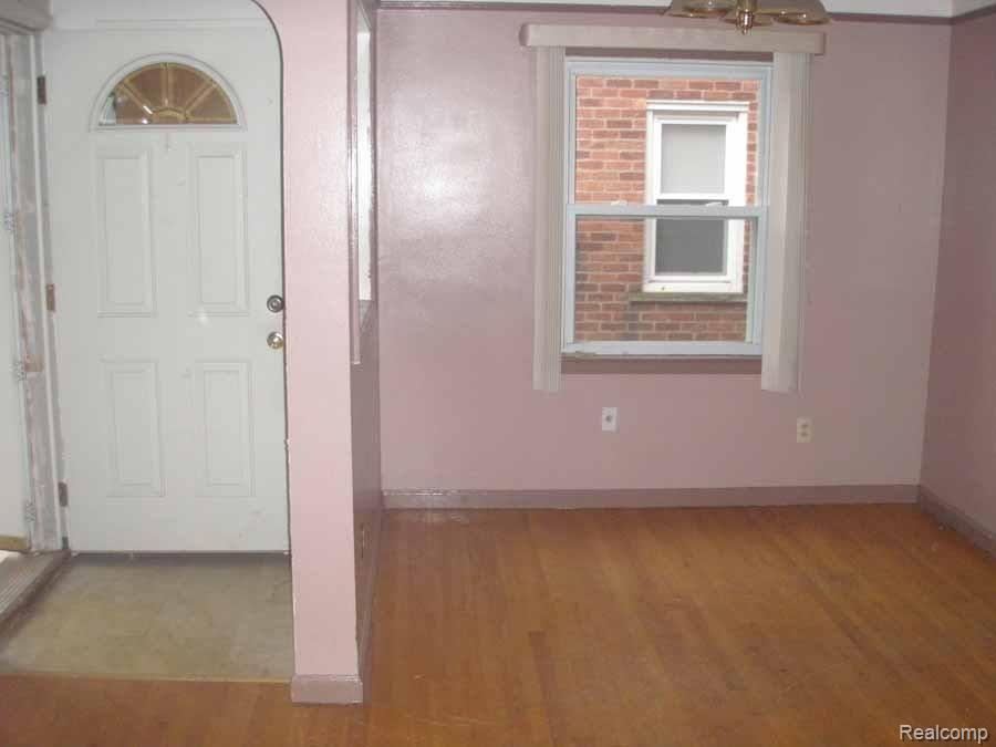 9557 Inkster Road Livonia, MI 48150 - Photo 7 of 14 PA138864o