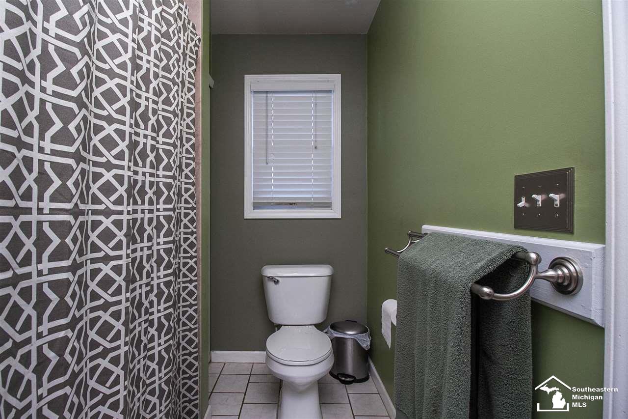 20323 Haggerty Road Belleville, MI 48111 - Photo 20 of 37