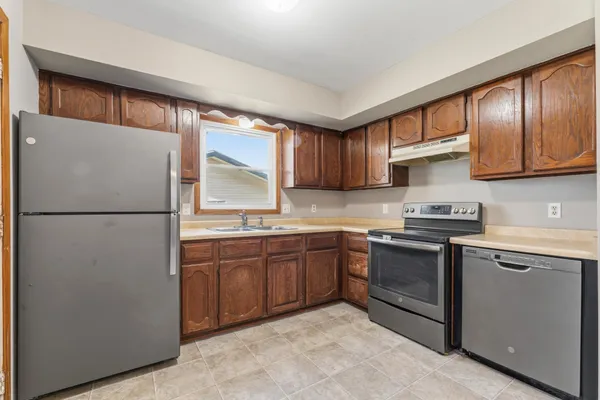$219,900 | 11 1/2 8th Avenue Northwest, Kasson, MN 55944
