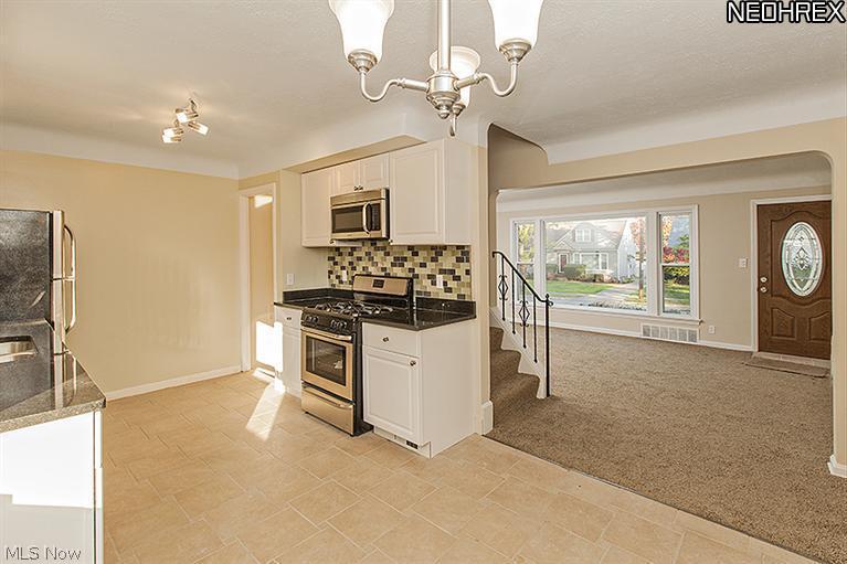 3870 Salisbury Road South Euclid, OH 44121 - Photo 7 of 17