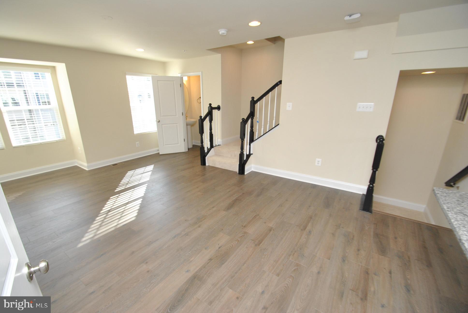 9953 Ravenhurst Road Middle River, MD 21220 - Photo 6 of 28 Gallery Image 6