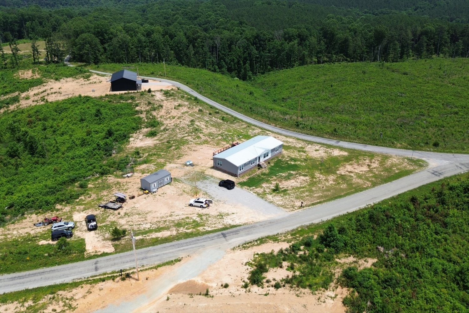 418 Springer Road Hohenwald, TN 38462 - Photo 4 of 50