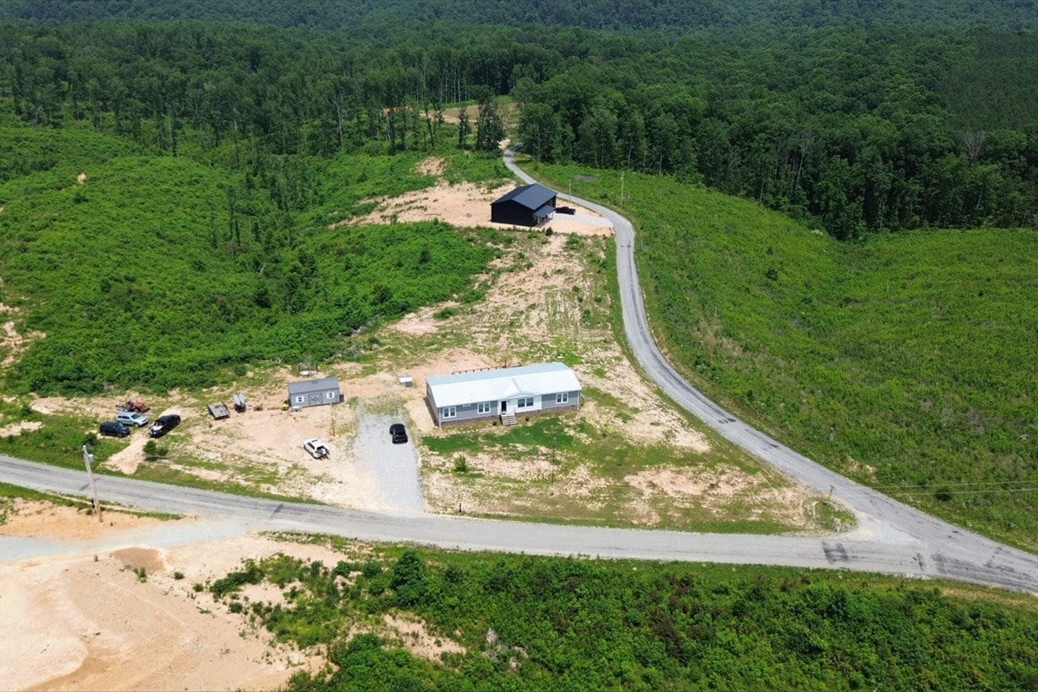 418 Springer Road Hohenwald, TN 38462 - Photo 5 of 50