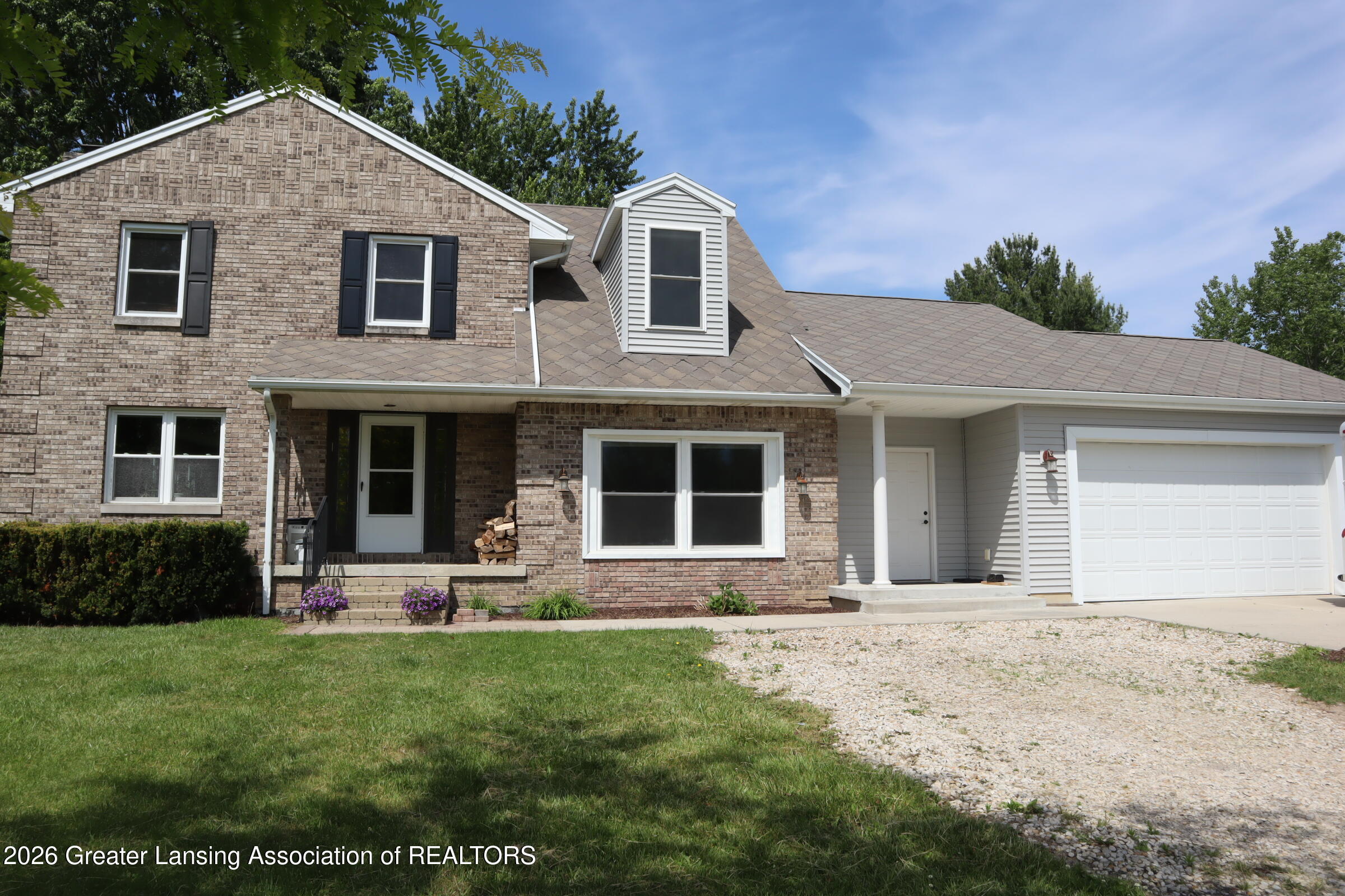 2843 Spruce Road Eaton Rapids, MI 48827 - Photo 2 of 38 IMG_3112