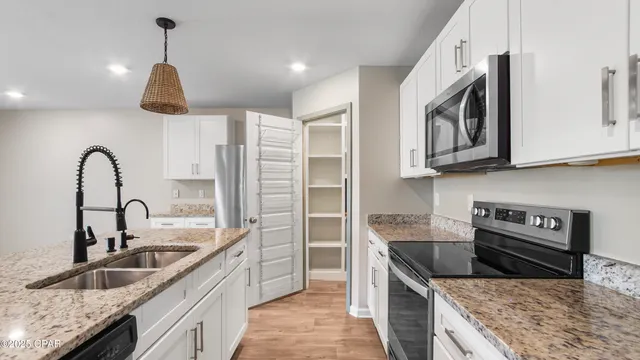 $2,500 | 4719 Firefly Lane, Panama City, FL 32404