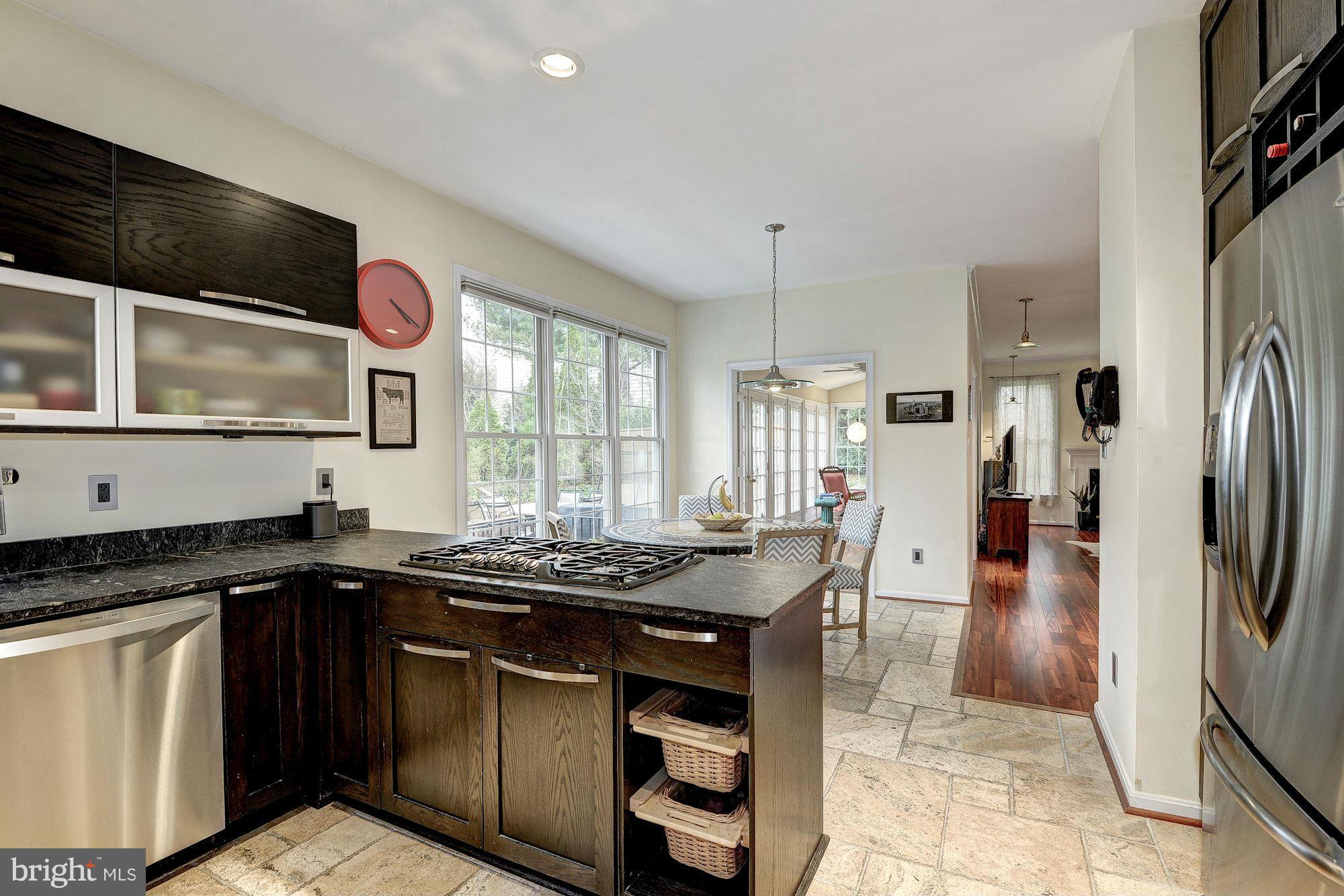 1102 Northwind Drive Reston, VA 20194 - Photo 11 of 30 Kitchen