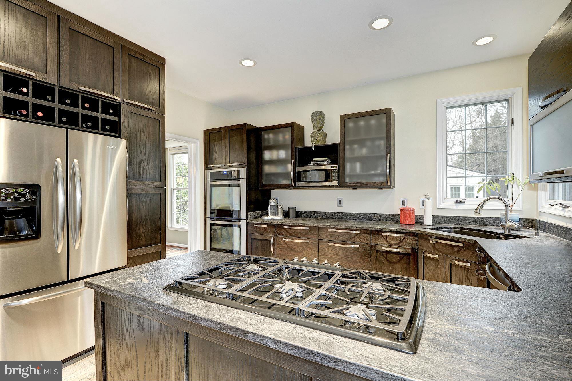 1102 Northwind Drive Reston, VA 20194 - Photo 14 of 30 Kitchen
