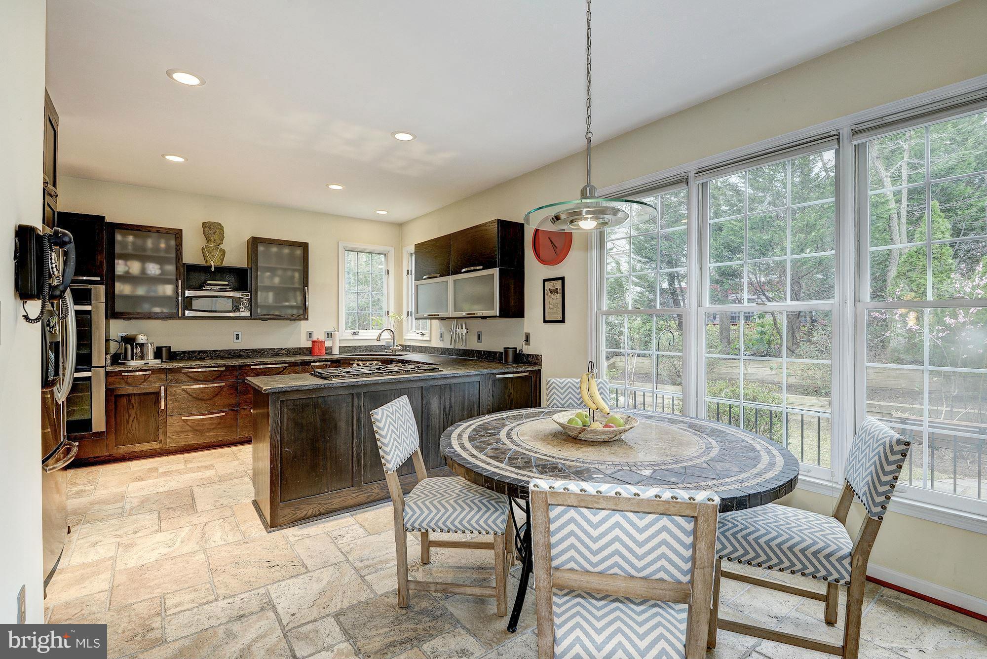 1102 Northwind Drive Reston, VA 20194 - Photo 15 of 30 Kitchen with Breakfast Room
