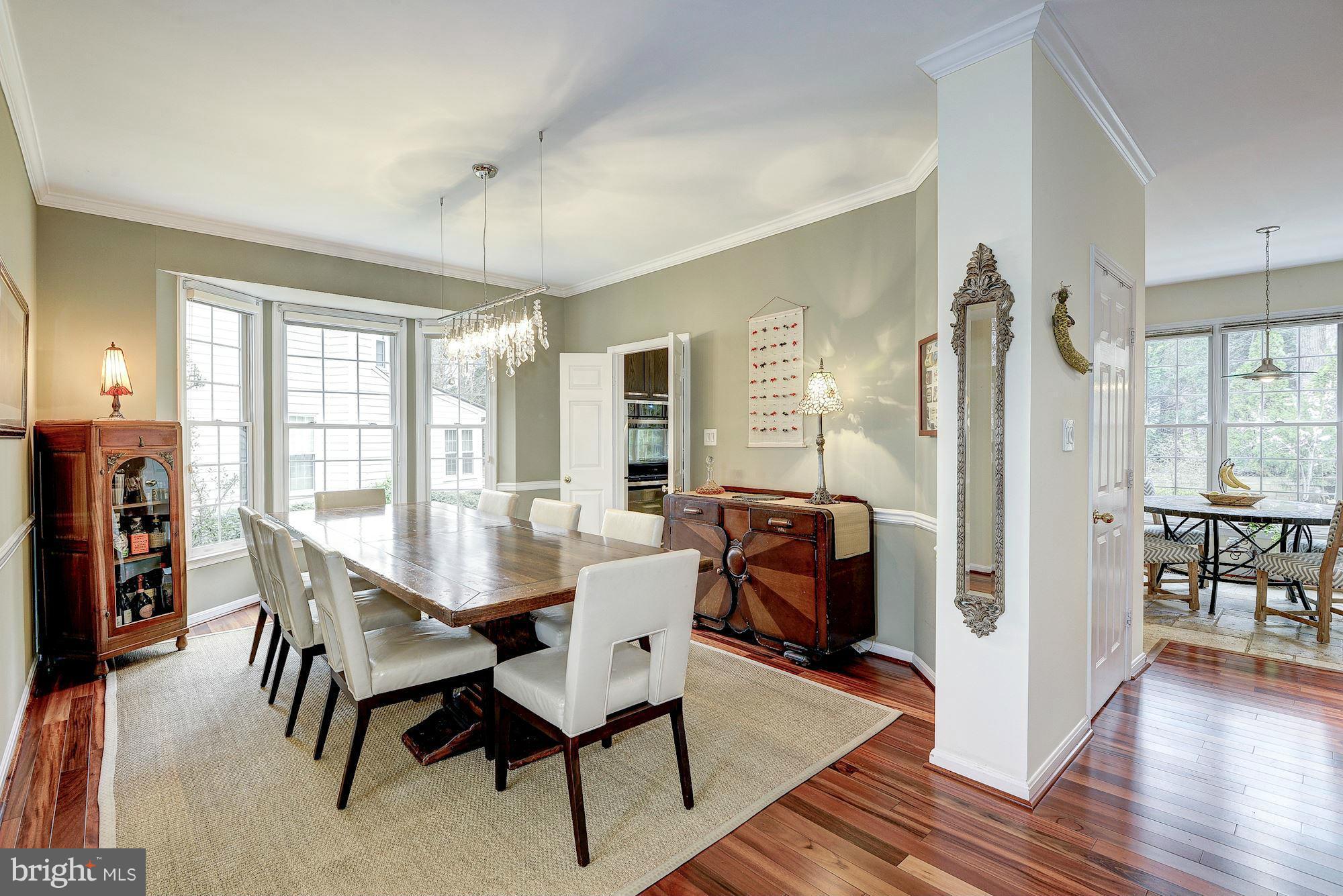 1102 Northwind Drive Reston, VA 20194 - Photo 7 of 30 Living Room