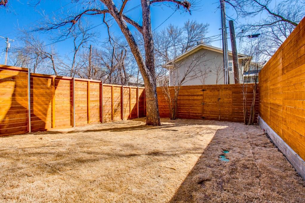 5801 Bryan Parkway Dallas, TX 75206 - Photo 16 of 16 a view of backyard with large trees