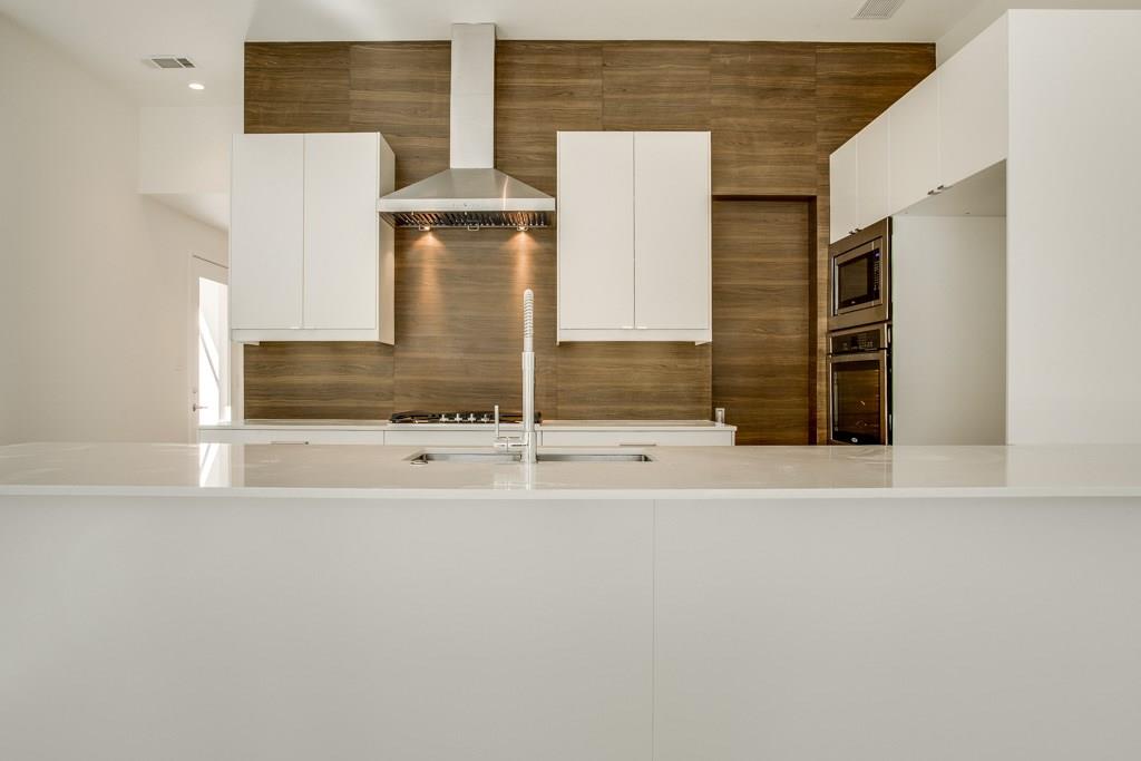 5801 Bryan Parkway Dallas, TX 75206 - Photo 2 of 16