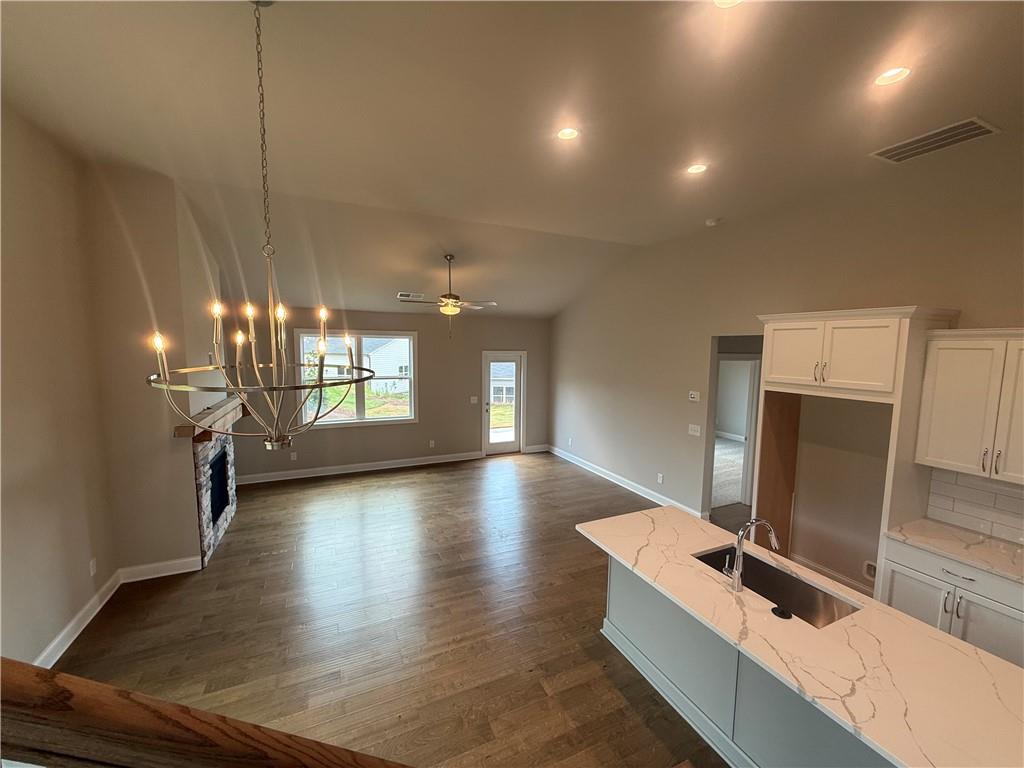 341 Lakeside Drive Canton, GA 30114 - Photo 5 of 31