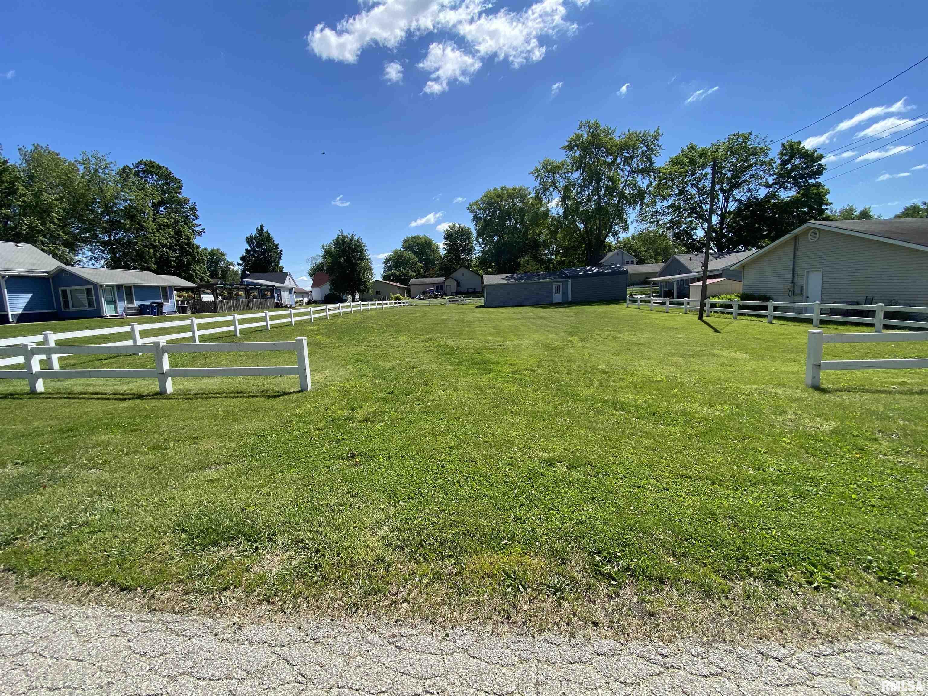 35 West Beech Street Canton, IL 61520 - Photo 11 of 38