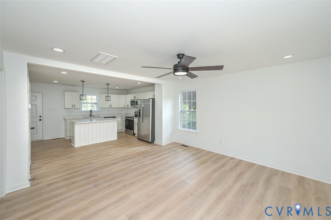 352 Ogden Street West Point, VA 23181 - Photo 5 of 26