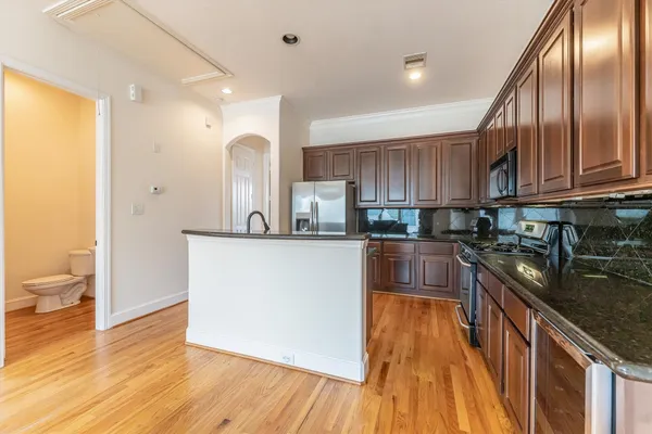 $2,495 | 308 Grove Street, Houston, TX 77020