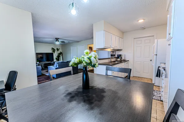 $1,500 | 6915 Forest Meadow Street, San Antonio, TX 78240