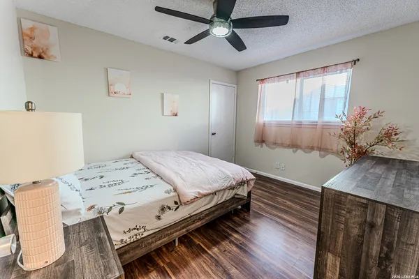 $1,500 | 6915 Forest Meadow Street, San Antonio, TX 78240