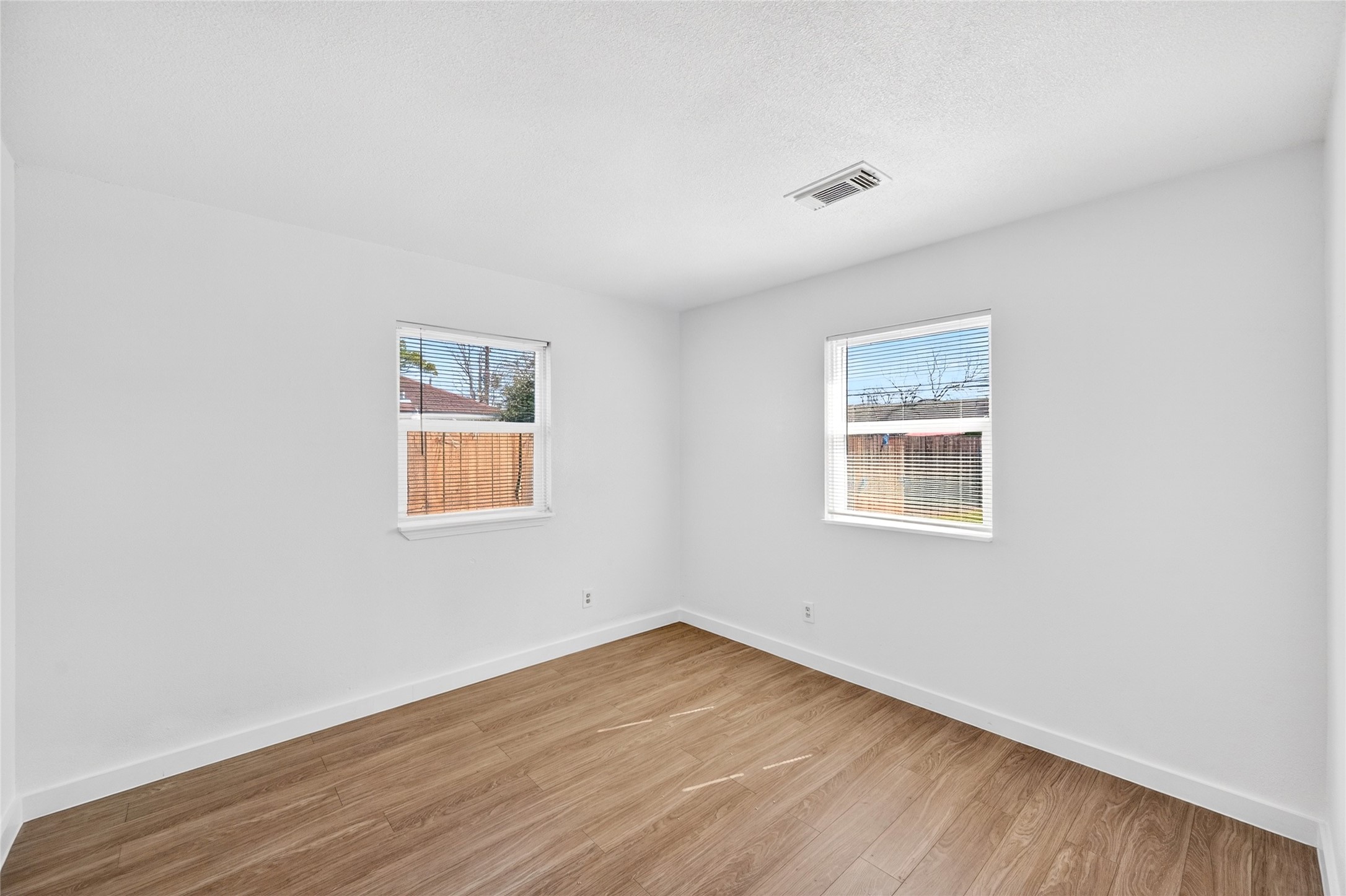 16034 Clearmeadow Street Channelview, TX 77530 - Photo 17 of 20 Middle bedroom