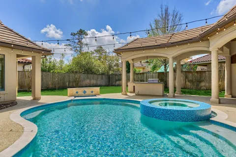 $1,595,000 | 25 Post Shadow Estate Drive, Spring, TX 77389