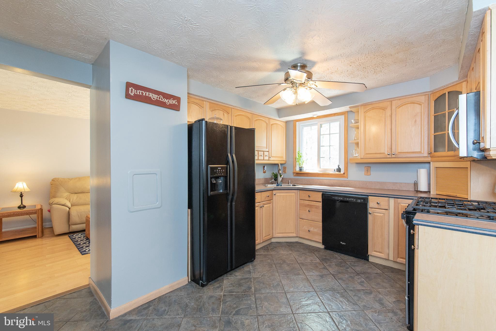 2606 Parallel Path Abingdon, MD 21009 - Photo 12 of 50 Kitchen