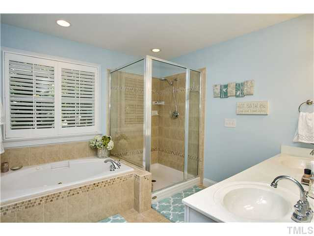 905 Scotts Ridge Trail Apex, NC 27502 - Photo 14 of 25 Master Bath/Spa