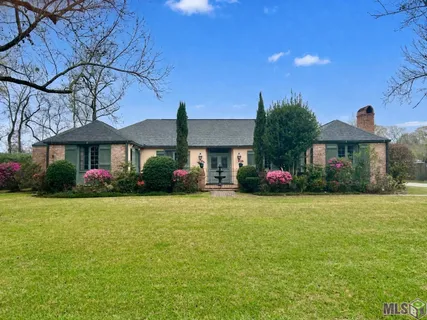 $705,000 | 8310 Oakbrook Drive, Baton Rouge, LA 70810