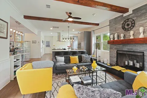 $705,000 | 8310 Oakbrook Drive, Baton Rouge, LA 70810