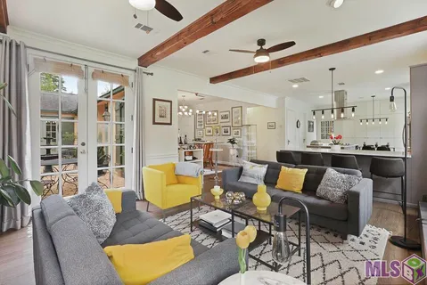$705,000 | 8310 Oakbrook Drive, Baton Rouge, LA 70810
