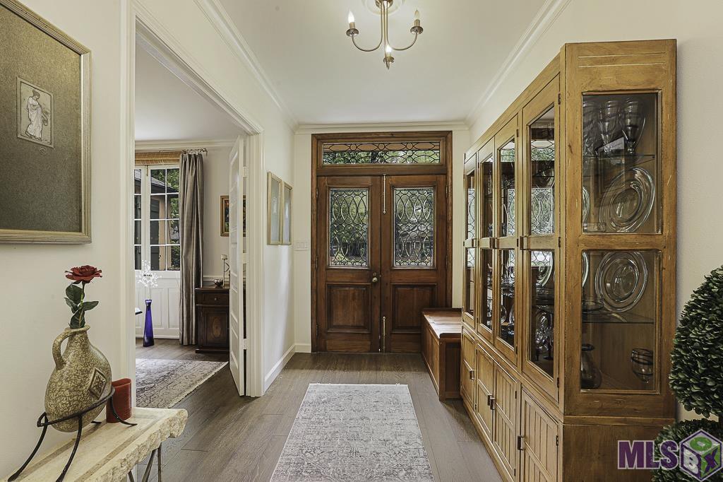 8310 Oakbrook Drive Baton Rouge, LA 70810 - Photo 2 of 49