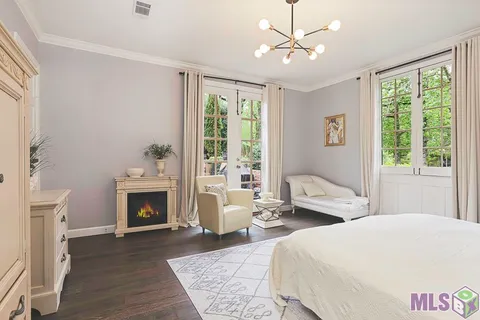 $705,000 | 8310 Oakbrook Drive, Baton Rouge, LA 70810