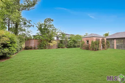 $705,000 | 8310 Oakbrook Drive, Baton Rouge, LA 70810