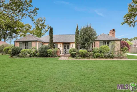 $705,000 | 8310 Oakbrook Drive, Baton Rouge, LA 70810